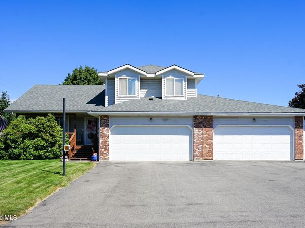 623 E Maple PL, Hayden, ID 83835