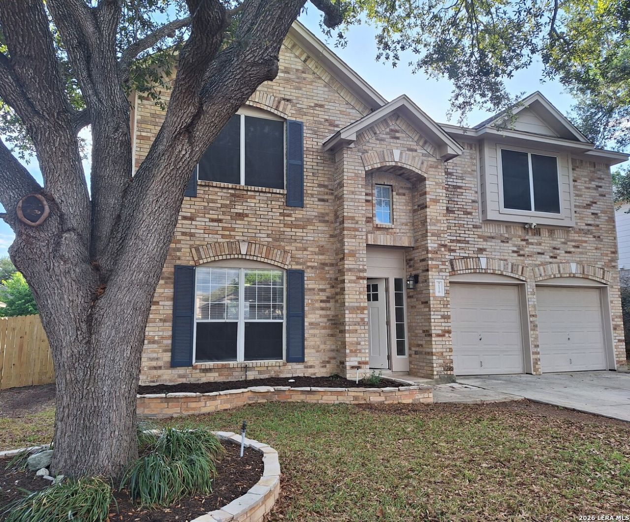 210 Rosegate Dr, Cibolo, TX 78108 Main Photo