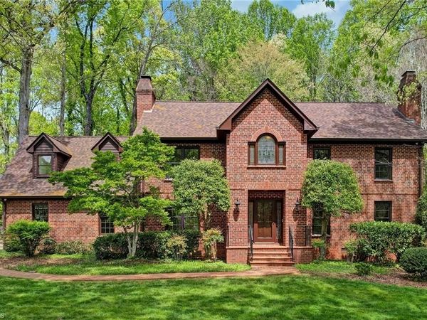 612 Willoughby Boulevard , Greensboro, NC 27408