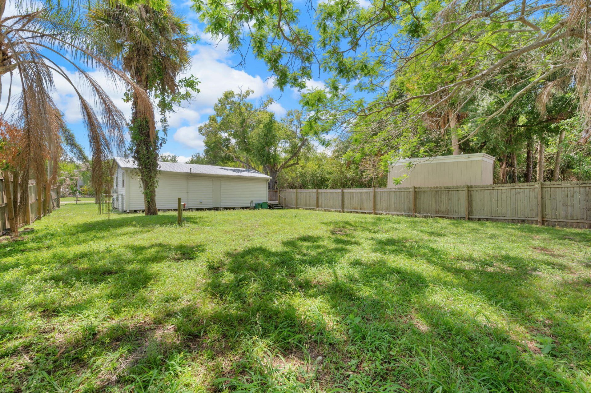 390 Baysinger Avenue, Fort Pierce, FL 34982 Photo