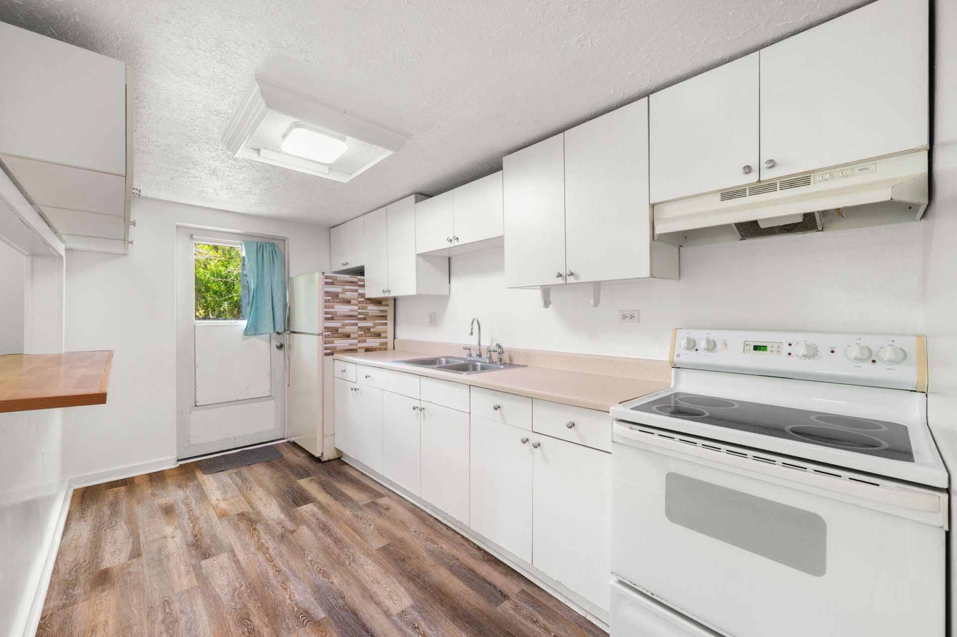 390 Baysinger Avenue, Fort Pierce, FL 34982 Photo