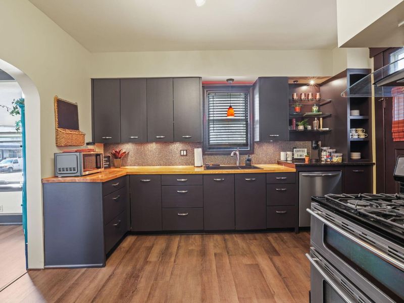 426 E Kossuth Street, Columbus, OH 43206 Photo 10