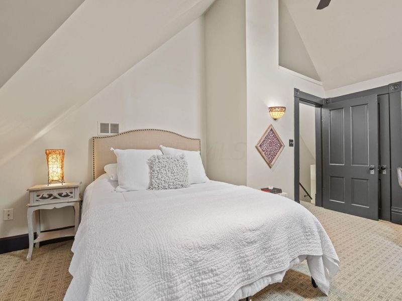 426 E Kossuth Street, Columbus, OH 43206 Photo 22