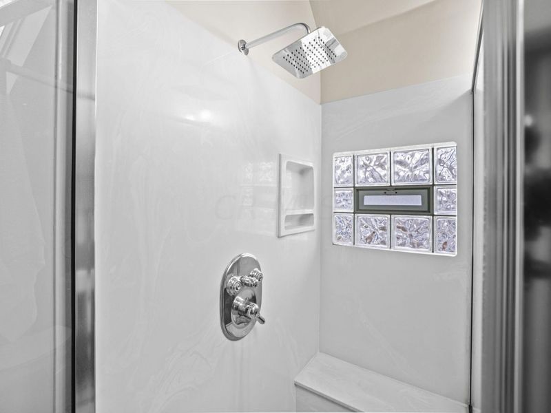 426 E Kossuth Street, Columbus, OH 43206 Photo 31