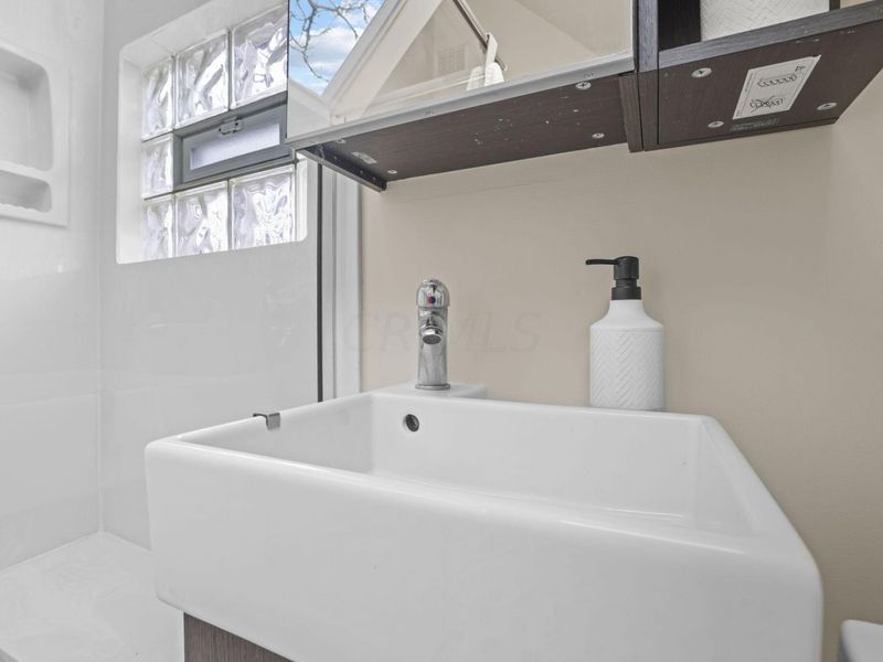 426 E Kossuth Street, Columbus, OH 43206 Photo 32