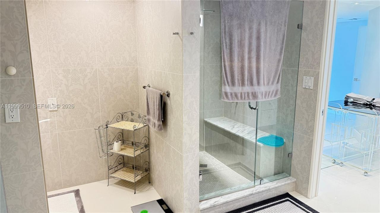 19707 Turnberry Way, Unit TH-6, Aventura, FL 33180 Photo