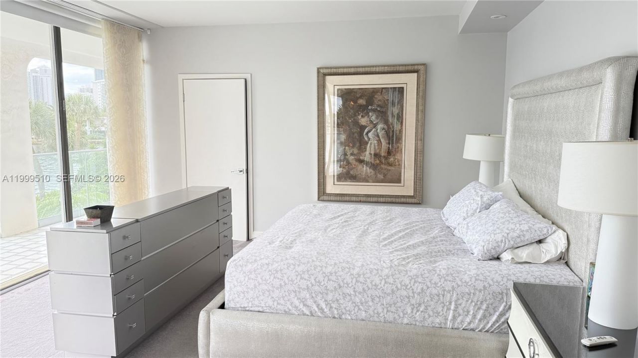 19707 Turnberry Way, Unit TH-6, Aventura, FL 33180 Photo