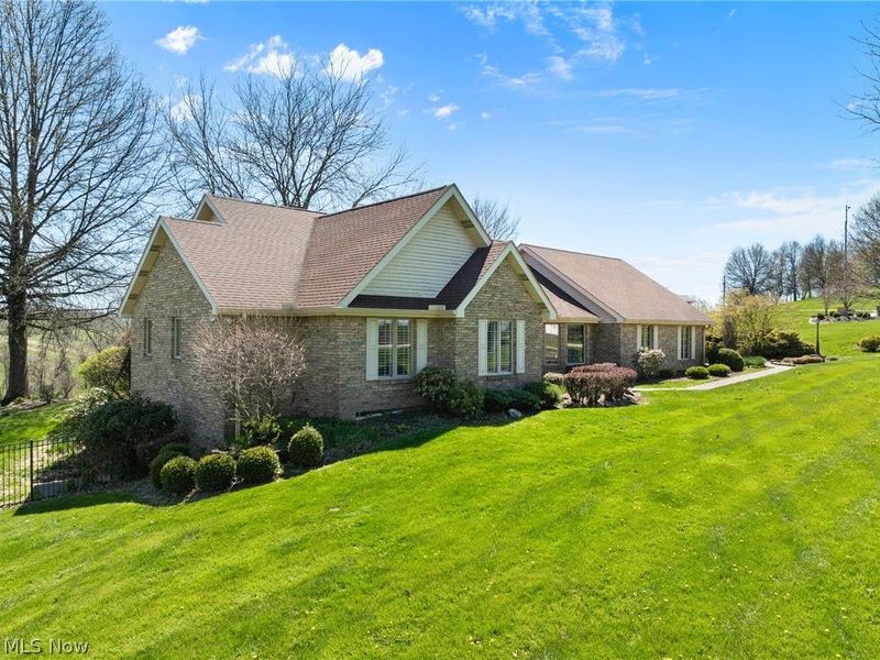 66985 Vista Drive, Saint Clairsville, OH 43950 Photo 5