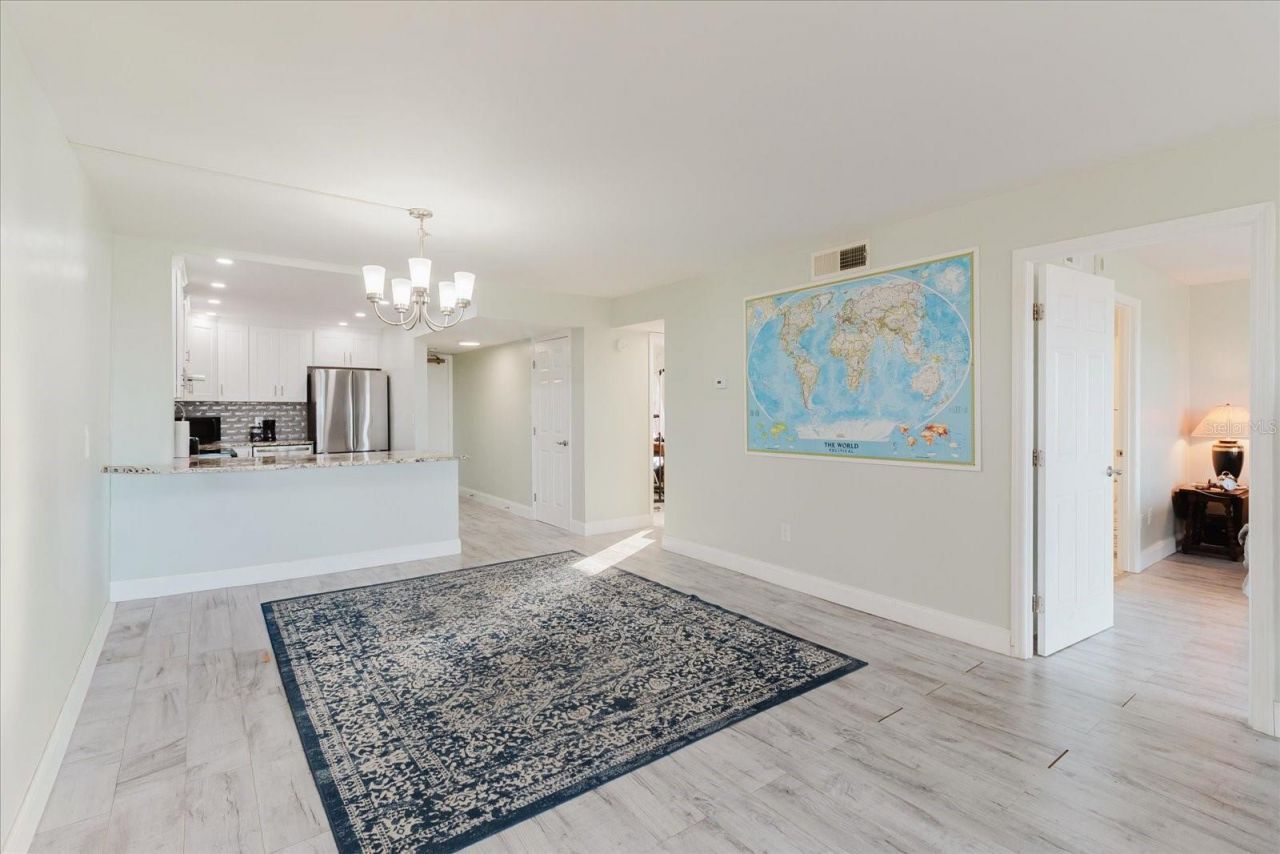 51 Island Way, Unit 801, Clearwater Beach, FL 33767 Photo