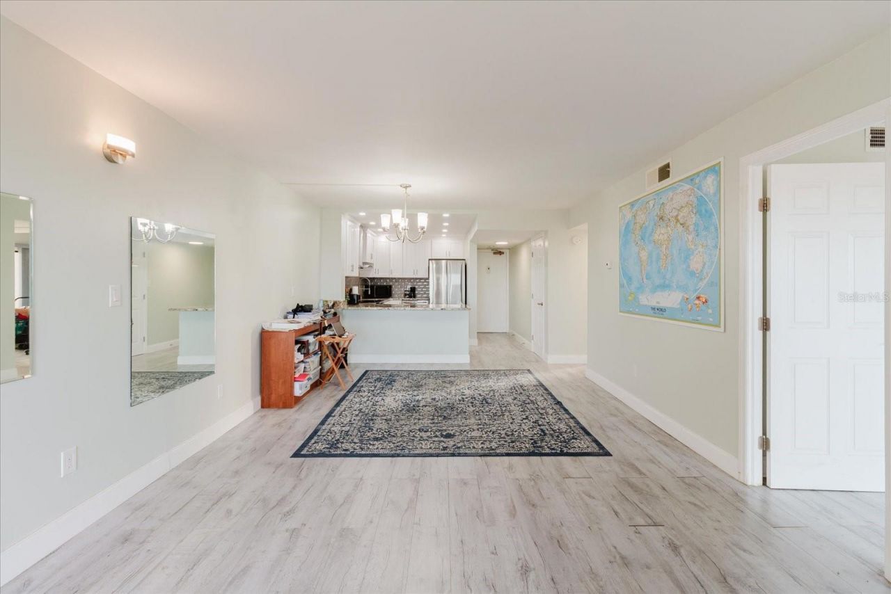 51 Island Way, Unit 801, Clearwater Beach, FL 33767 Photo