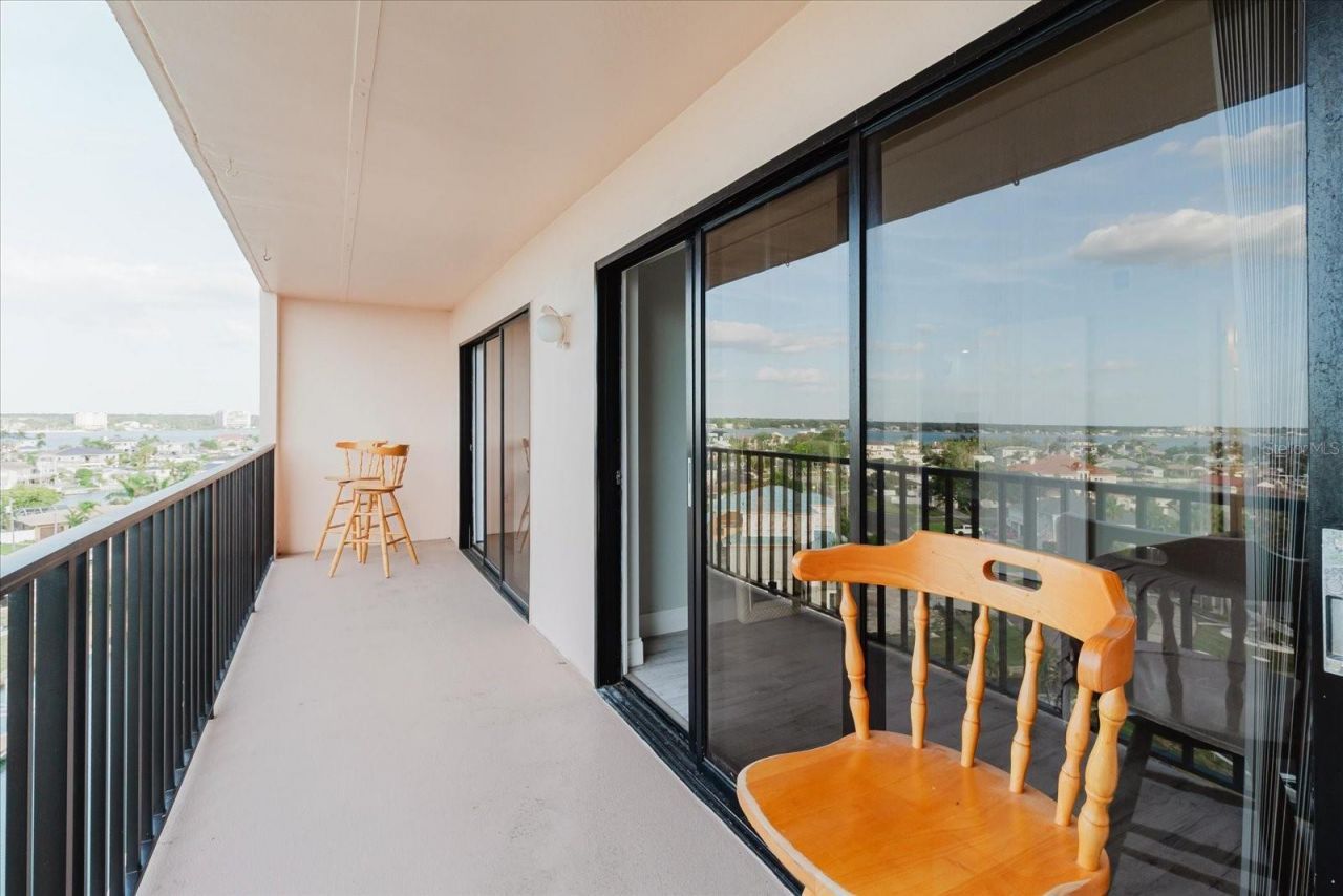 51 Island Way, Unit 801, Clearwater Beach, FL 33767 Photo