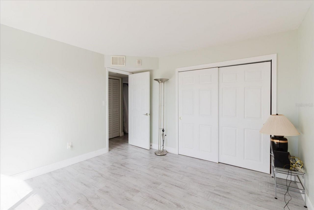 51 Island Way, Unit 801, Clearwater Beach, FL 33767 Photo