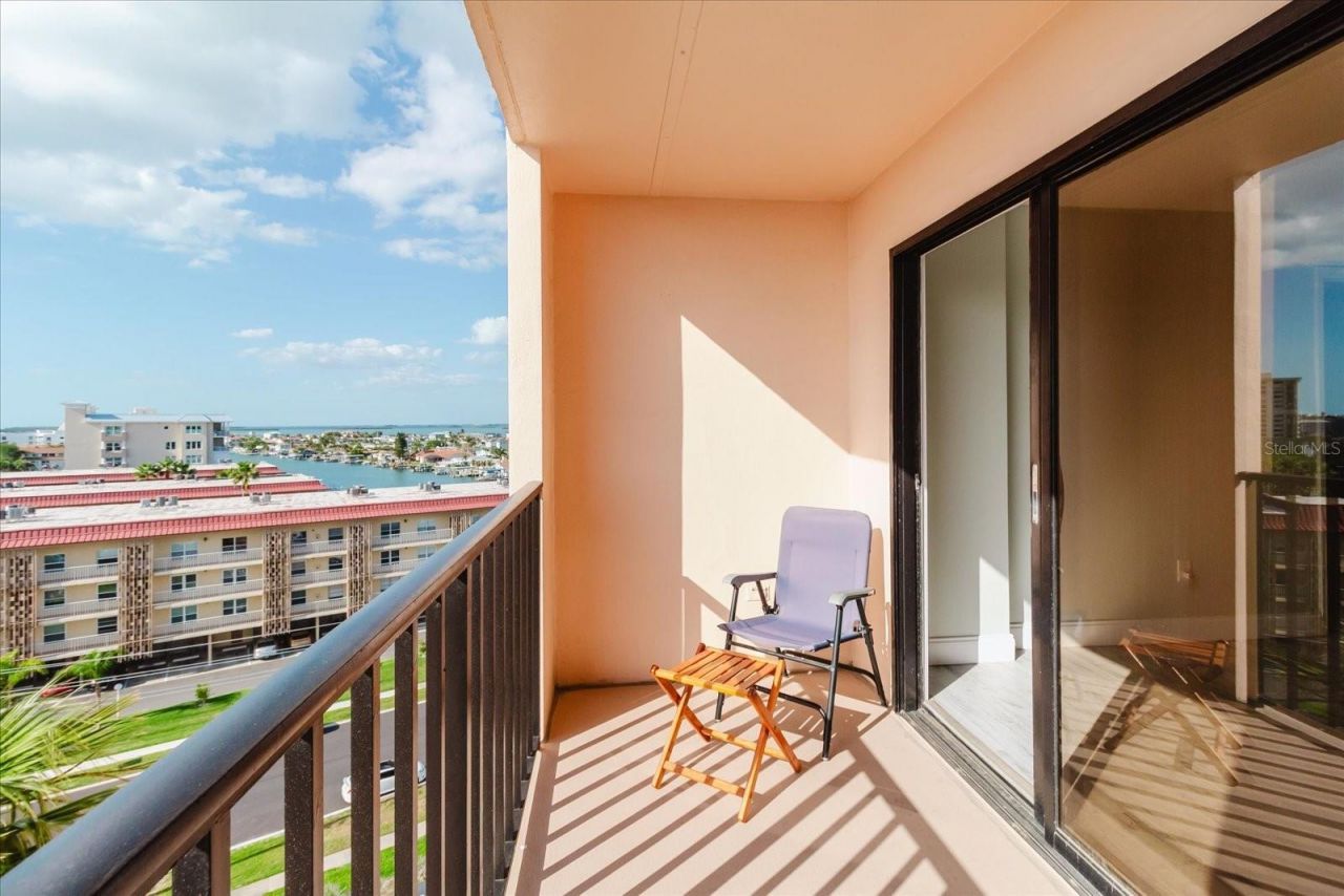 51 Island Way, Unit 801, Clearwater Beach, FL 33767 Photo