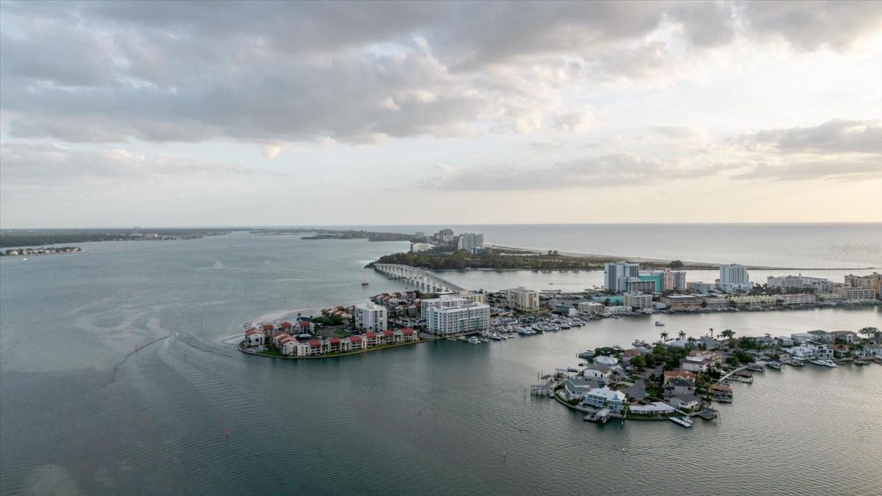 51 Island Way, Unit 801, Clearwater Beach, FL 33767 Photo