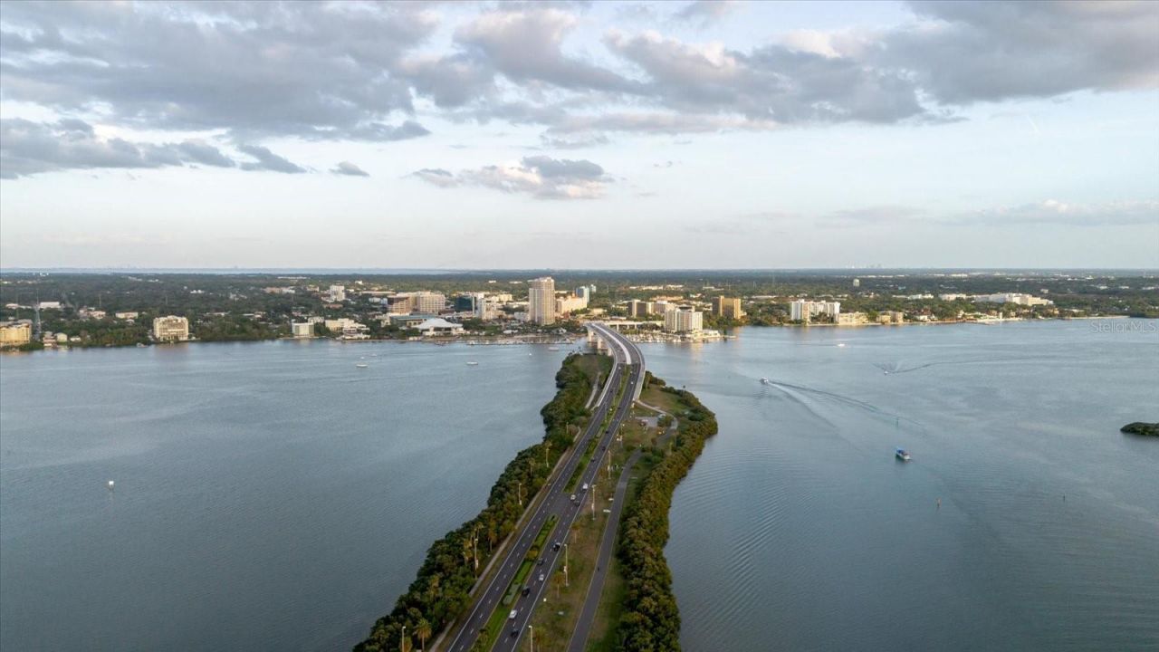 51 Island Way, Unit 801, Clearwater Beach, FL 33767 Photo