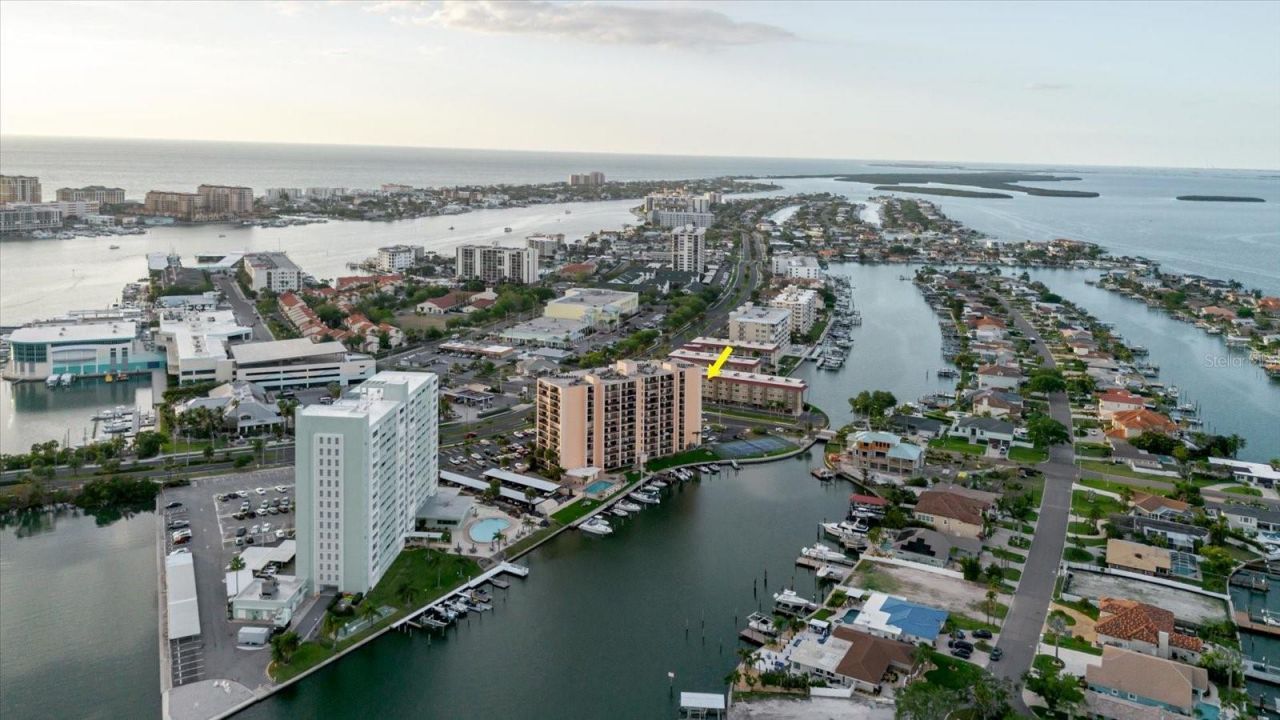 51 Island Way, Unit 801, Clearwater Beach, FL 33767 Photo