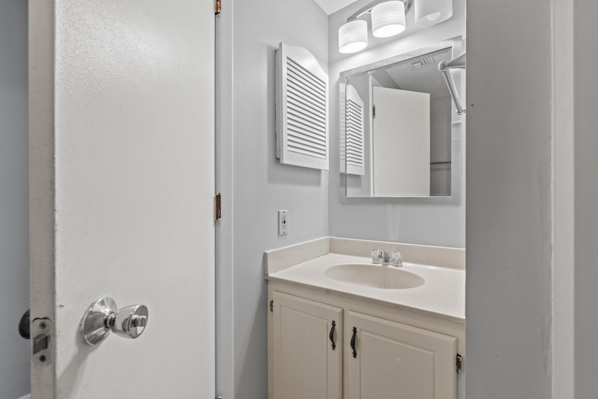 5905 South Kings Hwy. Photo 15