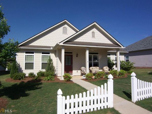 83 Creekside Way, Newnan, GA 30265