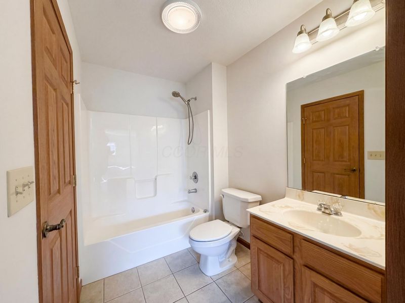 1182 Sanderling Drive , Reynoldsburg, OH 43068 Photo 16