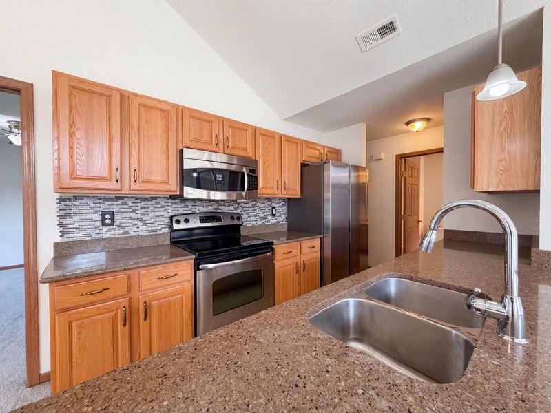 1182 Sanderling Drive, Reynoldsburg, OH 43068 Photo 2