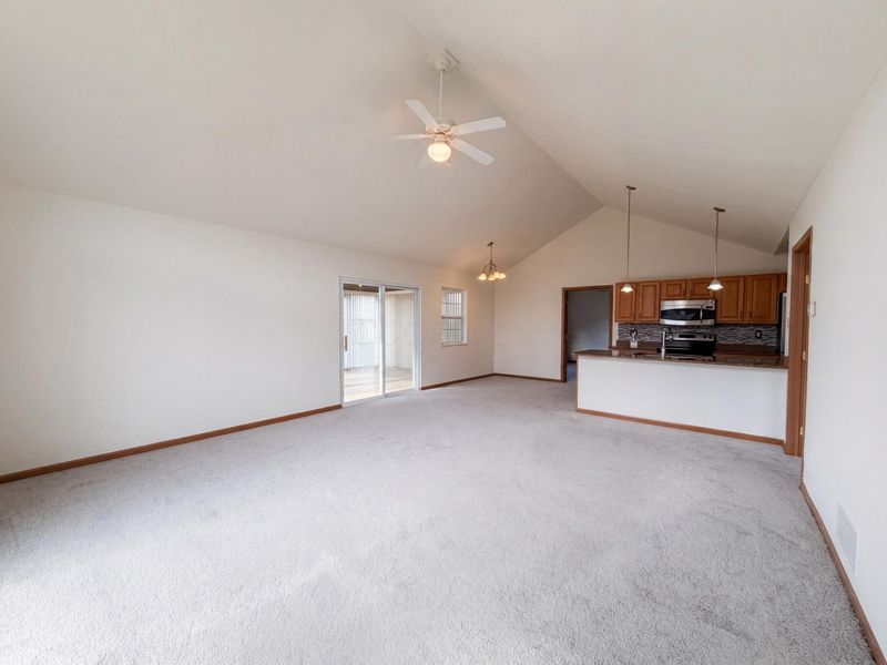 1182 Sanderling Drive, Reynoldsburg, OH 43068 Photo 3