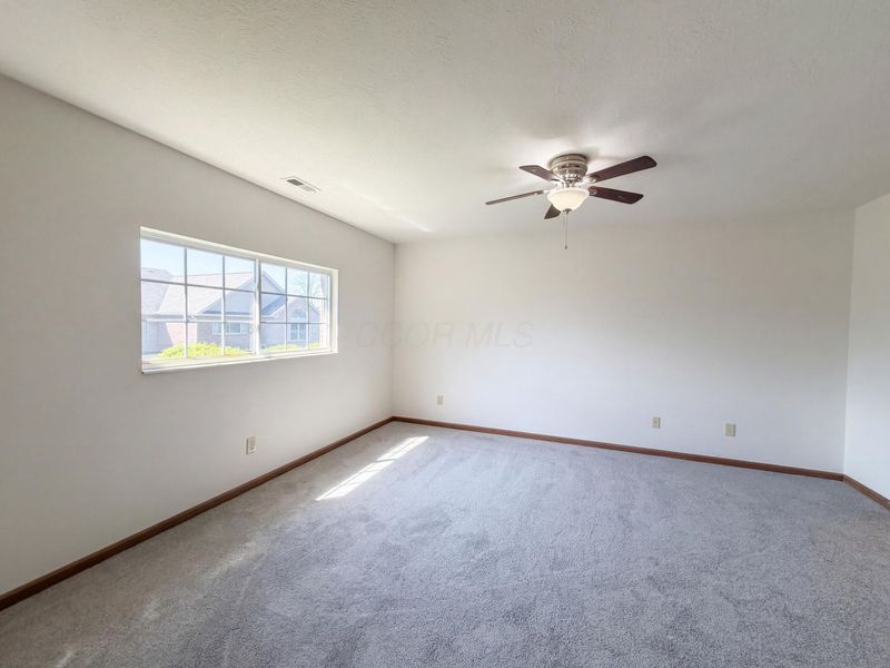 1182 Sanderling Drive , Reynoldsburg, OH 43068 Photo 4