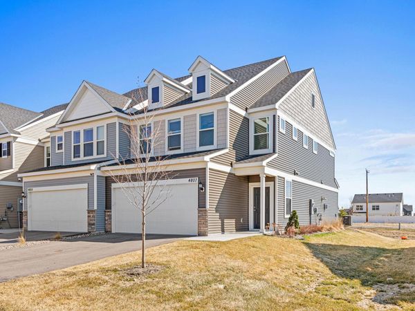4807 Airlake Drive, Woodbury, MN 55129