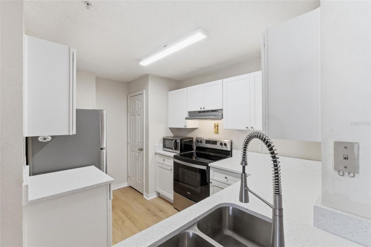 1950 Summer Club Drive, Unit 214, Oviedo, FL 32765 Photo