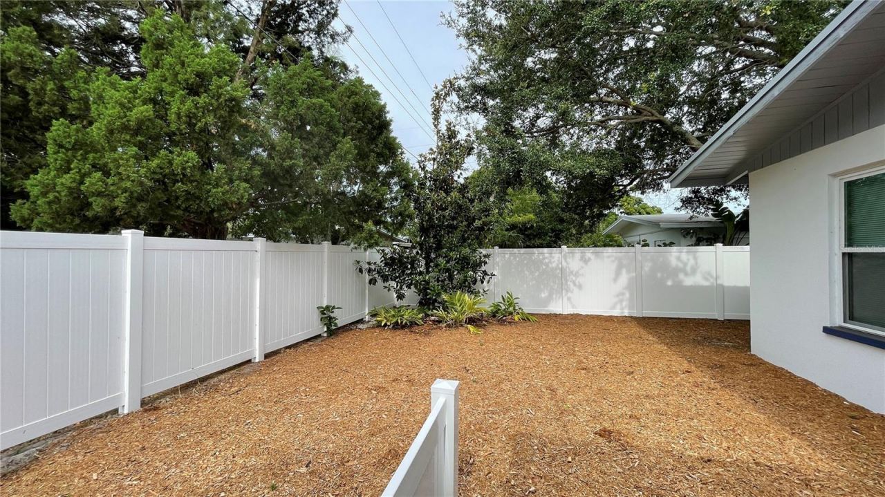 2832 Bay Street, Sarasota, FL 34237 Photo