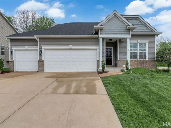 917 Summit Oaks Drive, Eureka, MO 63025