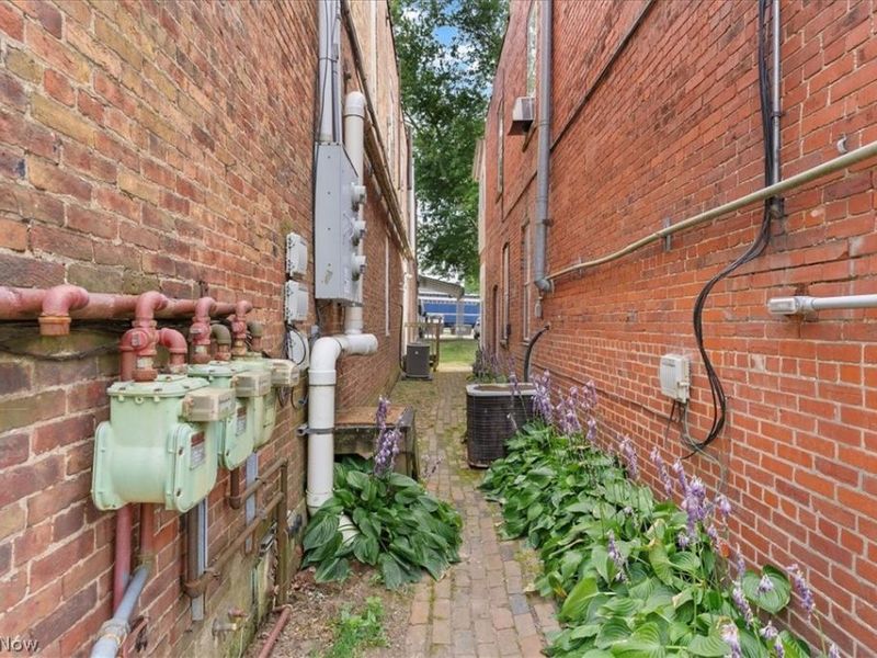 118 Maple Street, Marietta, OH 45750 Photo 4