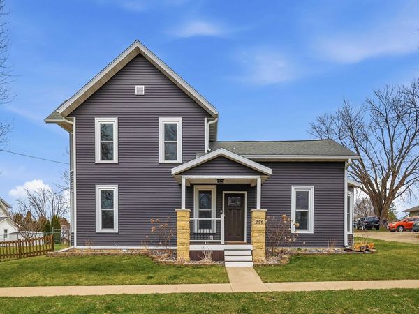 226 S Sidney Street, Shullsburg, WI 53586