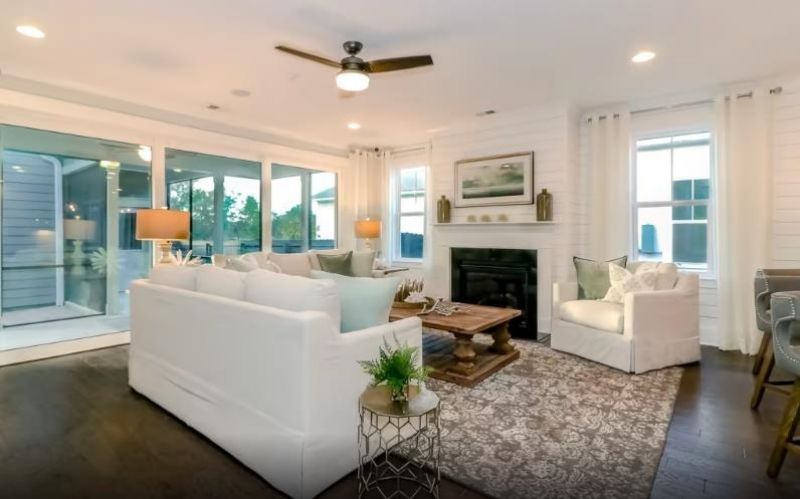 1272 Newell Dr Photo 6