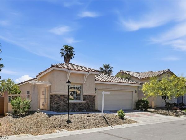 8225 Aurora Peak Avenue, Las Vegas, NV 89131