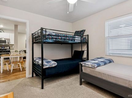 4085 Manzanita Avenue, South Lake Tahoe, CA 96150 Photo