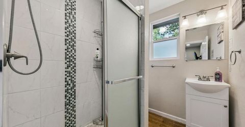 4085 Manzanita Avenue, South Lake Tahoe, CA 96150 Photo