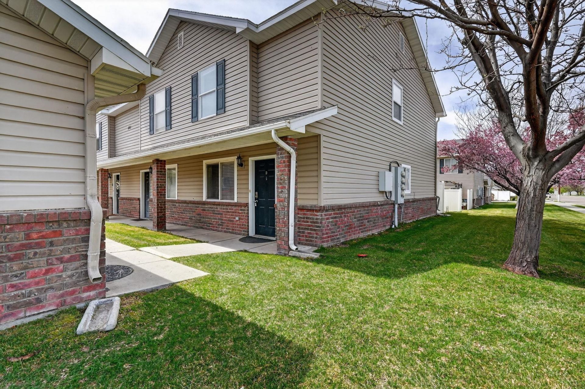 501d Pheasant Ridge Dr, Pocatello, ID 83202 Main Photo