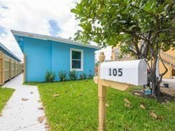 105 S D Street, Lake Worth Beach, FL 33460