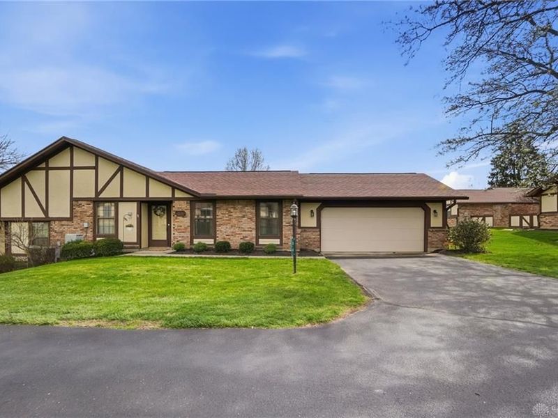 34 Tamarack Trail, Springboro, OH 45066 Photo 3