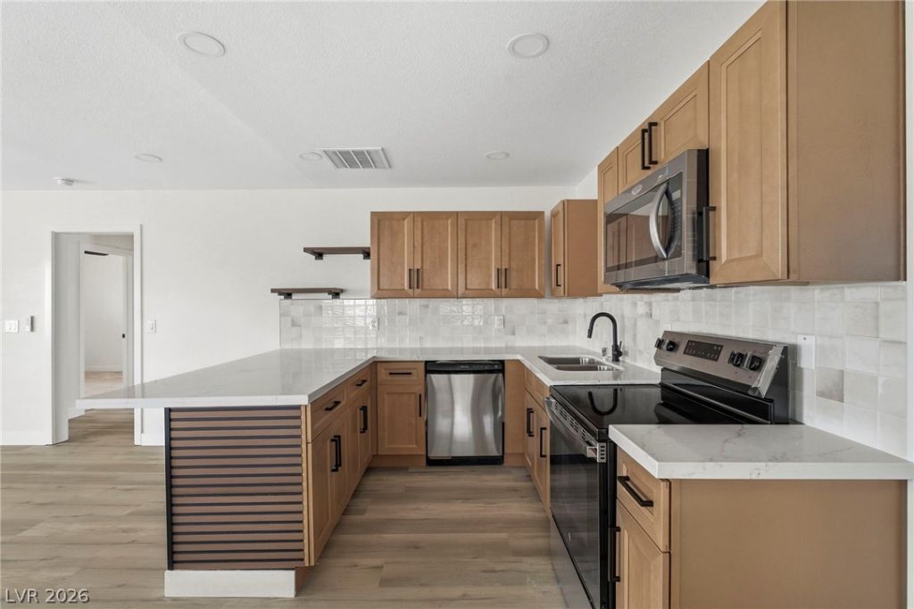 141 N 19th Street, Las Vegas, NV 89101 Main Photo