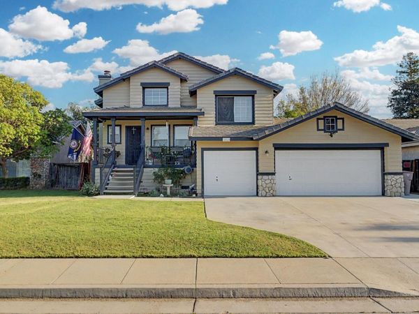 11523 Wrangler Drive, Bakersfield, CA 93312