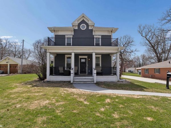 1417 Main Avenue, Clear Lake, IA 50428