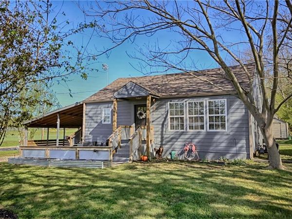 1144 Chestnut Street, Osawatomie, KS 66064