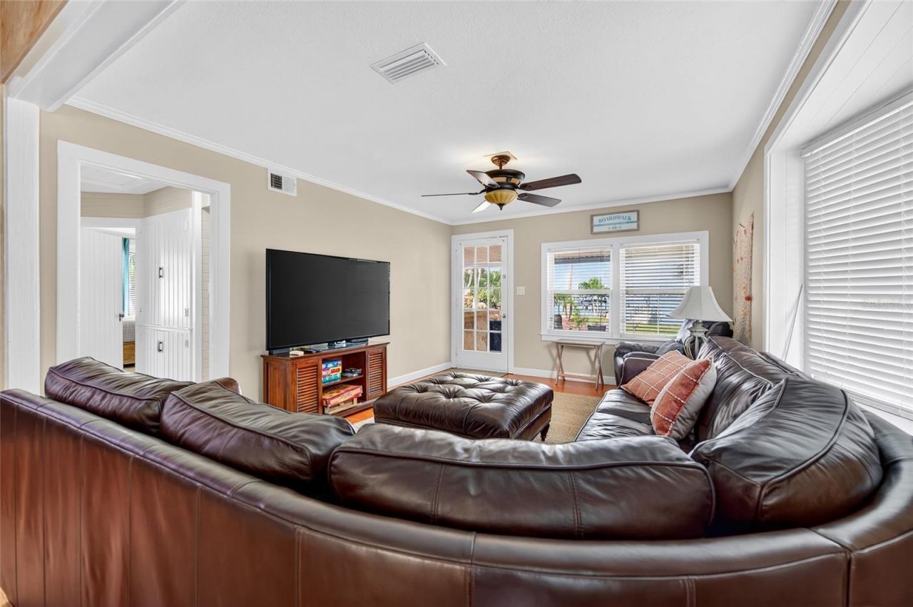 2904 S Peninsula Dr, Daytona Beach Shores, FL 32118 Photo