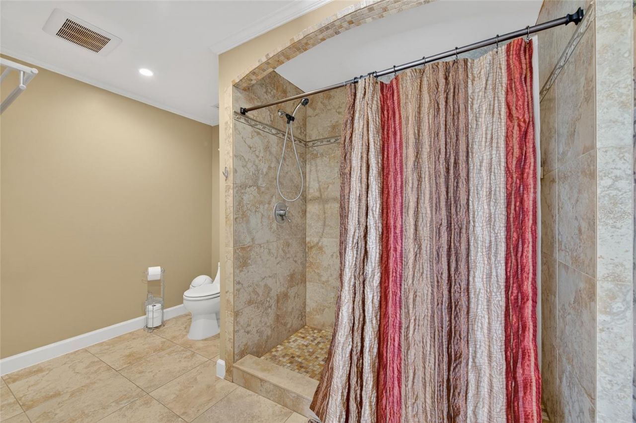 2904 S Peninsula Dr, Daytona Beach Shores, FL 32118 Photo