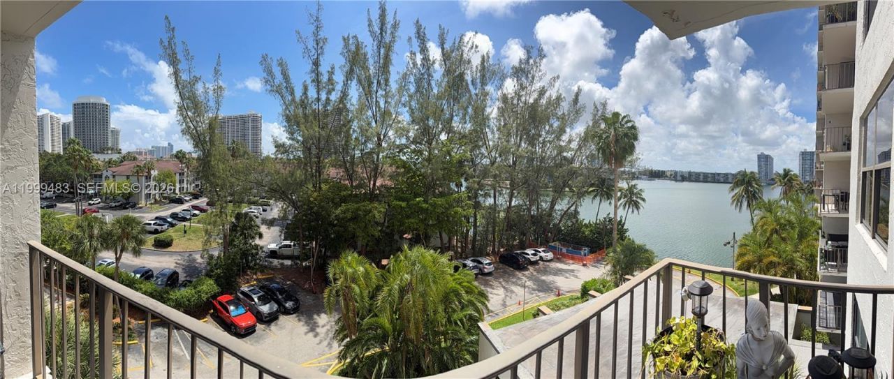 18151 NE 31st Ct, Unit 505, Aventura, FL 33160 Photo