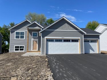 4670 199th Street N, Forest Lake, MN 55025