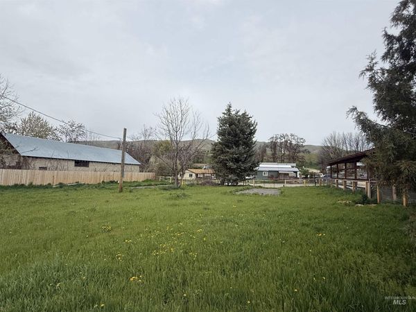 117 W Boise, Horseshoe Bend, ID 83629