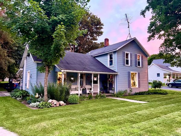 315 W Pere Marquette Street, Big Rapids, MI 49307