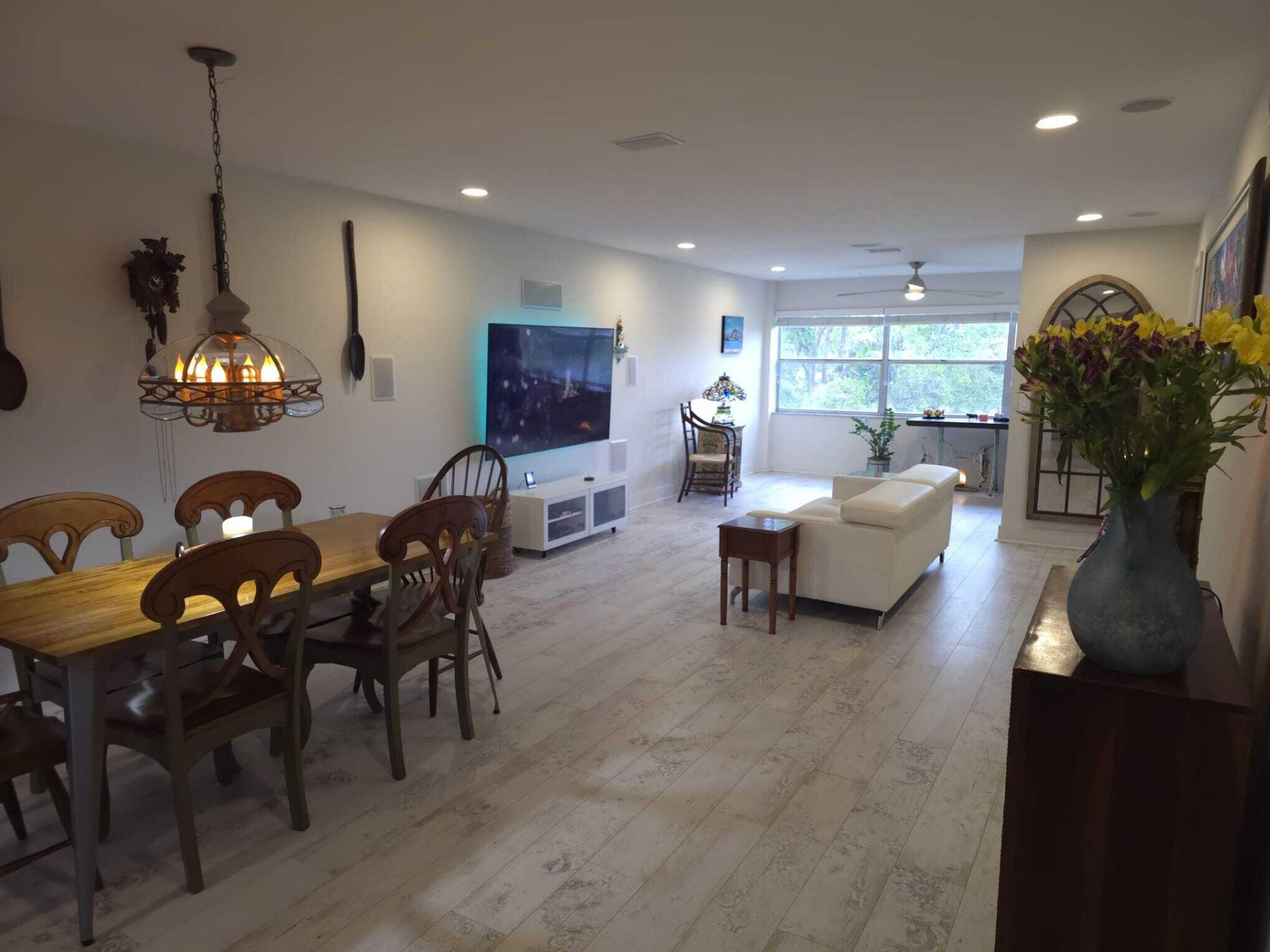 9501 Sunrise Lakes Boulevard, Unit 305, Sunrise, FL 33322 Photo